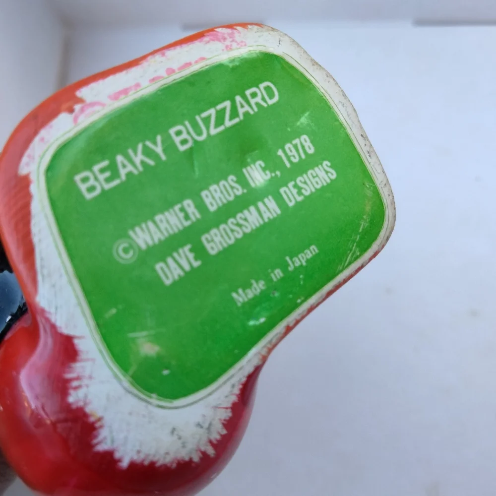 Beaky Buzzard 1978 Looney Tunes Dave Grossman Porcelain Christmas Ornament VTG